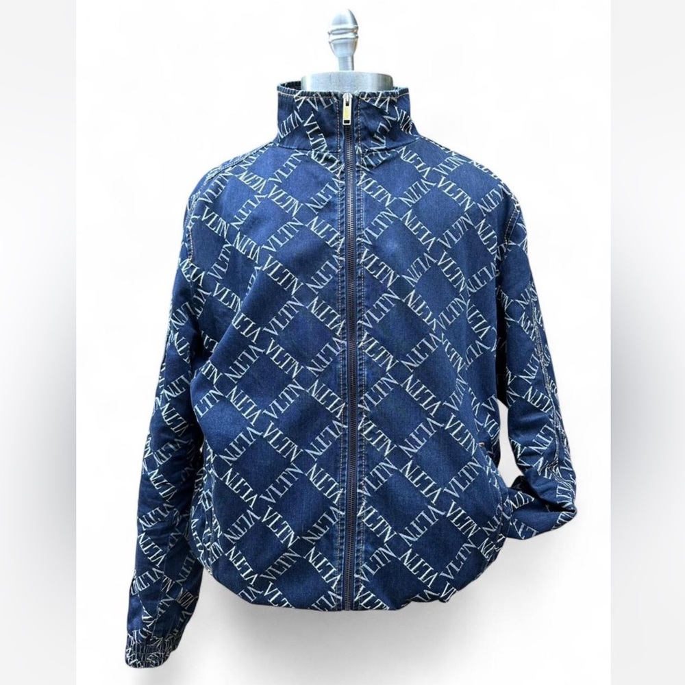 Valentino VLTN All Over Logo Zip Jacket Navy Blue Made in Italy Size 44(L)